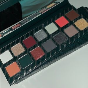 Kylie jenner Naughty pallet discontinued